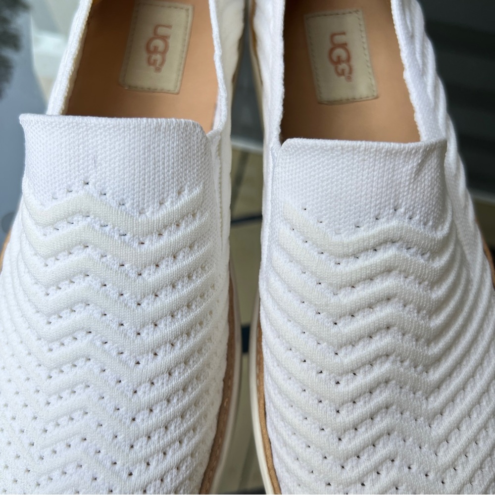 UGG White and Tan Flats - Picture 7 of 16